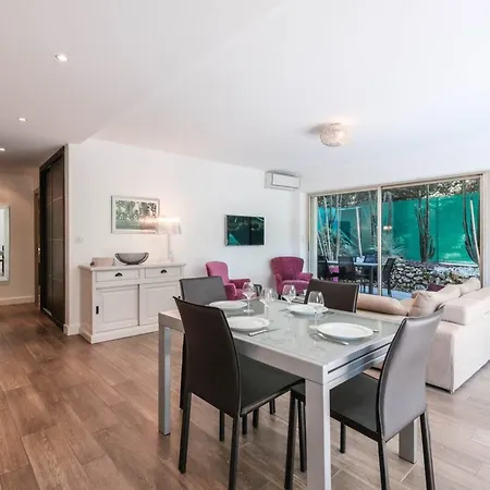 Wdf Two Bedrooms In The Heart Of Cannes!! *