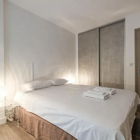 Wdf Two Bedrooms In The Heart Of Cannes!! *